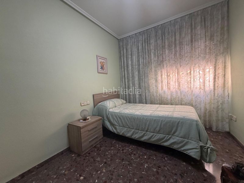 Foto ba6a9d66-f2e1-4a71-b3f0-90004a750528. Casa amb aparcament a Santa Bárbara Llíria