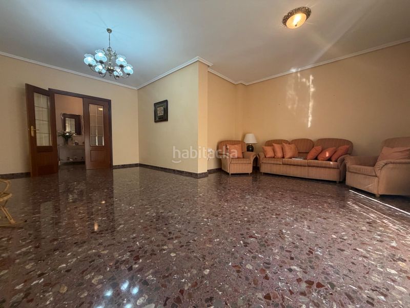 Foto f27d9c8c-d90f-4472-ae49-01d16aa32520. Casa amb aparcament a Santa Bárbara Llíria