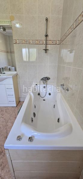 Foto d9067bdd-2e54-4003-ac45-58ff085daffd. Xalet amb piscina a Olocau