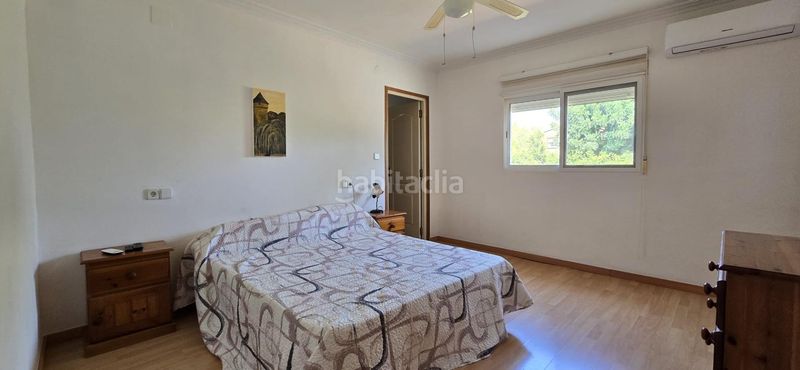 Foto fc560055-c6bf-4a09-b6ae-a6fb1125381a. Xalet amb piscina a Olocau