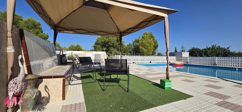 Foto 120abaa6-ecd6-469a-9178-d52e28500530. Xalet amb piscina a Vilamarxant