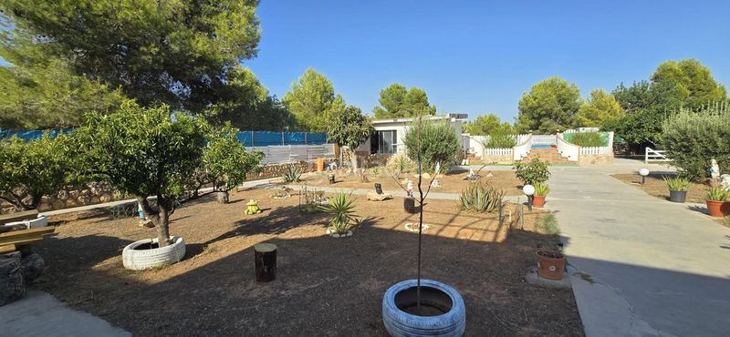 Foto 73c82d03-a969-41d0-baa0-5d342f210a32. Xalet amb piscina a Vilamarxant