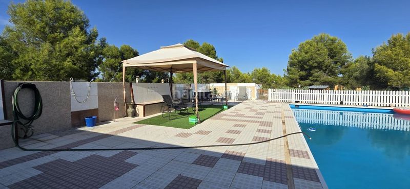 Foto e3337c40-520c-47ea-8555-b2176a2eebb5. Xalet amb piscina a Vilamarxant