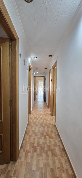 Foto f224b4d1-16e1-4a36-a063-a5ddce290ce3. Xalet amb piscina a Vilamarxant