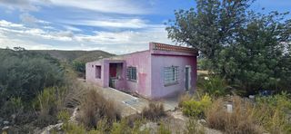 Chalet in Santa Bárbara. Chalet en venta lliria