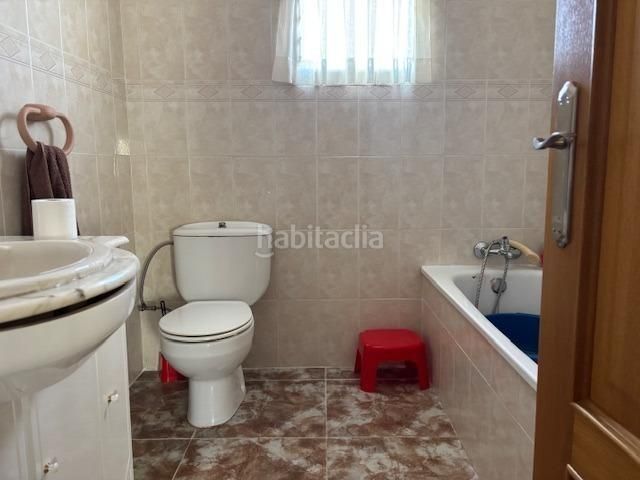 Foto 128ca83e-e2ed-4a6b-b7e1-7fd2e99d774a. Xalet amb piscina a Vilamarxant