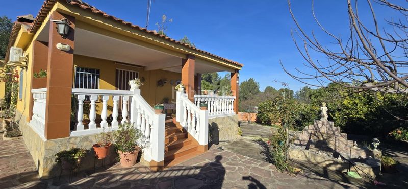 Foto 2ee3eece-0968-44bc-ab6d-97d9a2d8e5c5. Xalet amb piscina a Vilamarxant