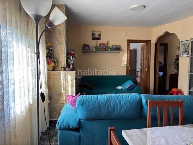 Foto fef7d683-996b-4d68-8174-8df2b99eead6. Xalet amb piscina a Vilamarxant