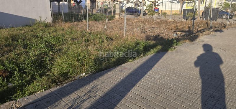 Foto b4db1502-74a4-47af-891f-f0bc90a4f8b0. Terreno residenziale in Domeño