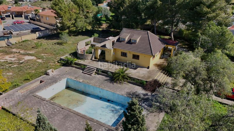 Foto 3111c511-e723-439e-b090-e165ffc12f35. Xalet amb aparcament piscina a Urbanizaciones Llíria