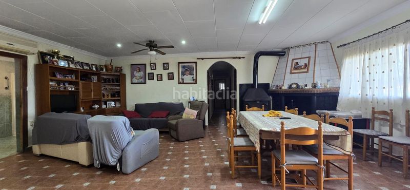 Foto 56459f68-439d-4131-8d75-8492724e72ee. Chalet  en venta en Vilamarxant