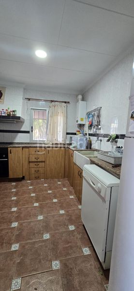 Foto 636e7ff7-cd0e-4642-8e47-8595d8e37dc9. Chalet  en venta en Vilamarxant