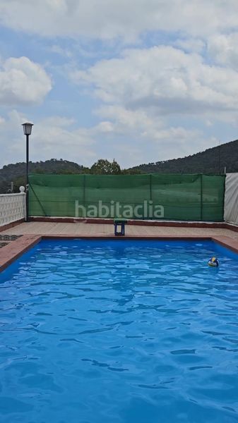 Foto b965bdab-a087-4056-b43d-e2312cb3c687. Chalet  en venta en Vilamarxant