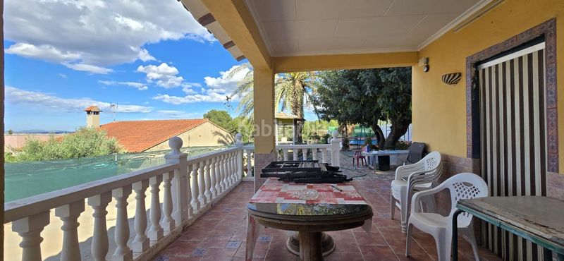 Foto f4ba8d0e-2de7-4365-92f6-ceaaa1b2dcf8. Chalet  en venta en Vilamarxant