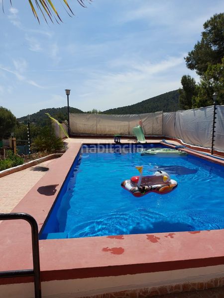 Foto f9bffb12-fc3d-4523-a0aa-5f40174b48dc. Chalet  en venta en Vilamarxant