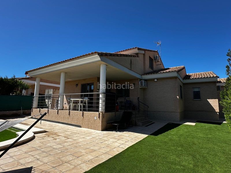 Foto 76113aed-4379-429f-820f-e53f1ce271b2. Xalet amb calefacció piscina a Urbanizaciones Llíria