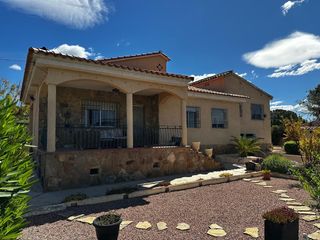 Chalet en Olocau. Chalet en venta olocau