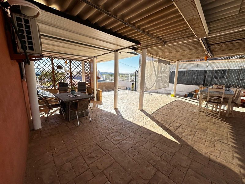 Foto 3752654f-33a1-4753-b4a7-5d5057f9125d. Xalet amb piscina a Vilamarxant