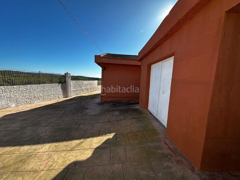 Foto caa4abdb-4c07-478e-8fcc-bbd721eef58a. Xalet amb piscina a Vilamarxant