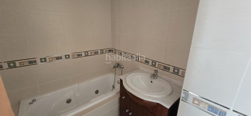 Foto 9276acfb-90f4-4584-b3ba-e88dcef7f174. Pis amb aparcament a Vilamarxant