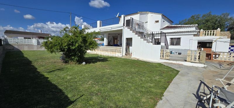 Foto 225be8d9-4af3-43a9-93c6-3308006a27ba. Xalet amb piscina a Santa Bárbara Llíria