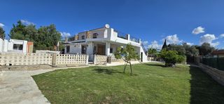 Chalet in Santa Bárbara. Chalet en venta lliria.