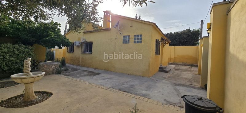 Foto 323b9224-f28e-407c-90cb-e0af879a2add. Chalet  en venta en Pedralba