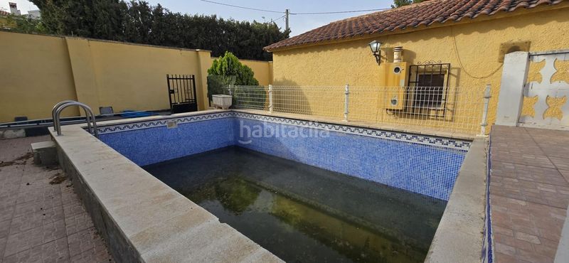Foto ff16c17c-780e-43af-aae2-de3f26078f65. Chalet  en venta en Pedralba