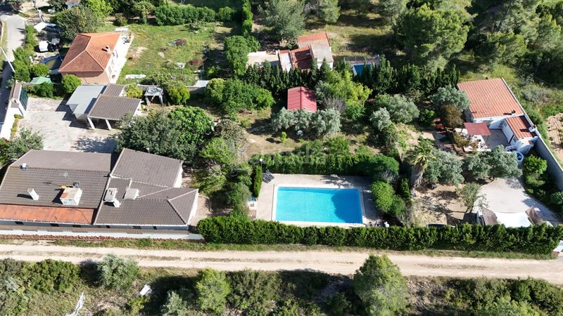 Foto fa81e4ed-43bd-4766-995c-a401f782cc82. Xalet amb aparcament piscina a Vilamarxant