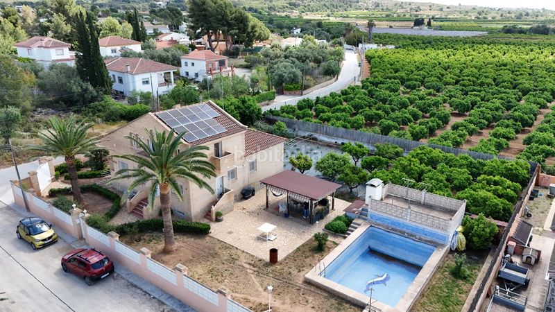 Foto df49ea91-49ce-4997-9d67-9df8de8f7b3c. Xalet amb calefacció aparcament piscina a Urbanizaciones Llíria