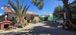 Chalet in Casinos. Chalet en venta casinos.