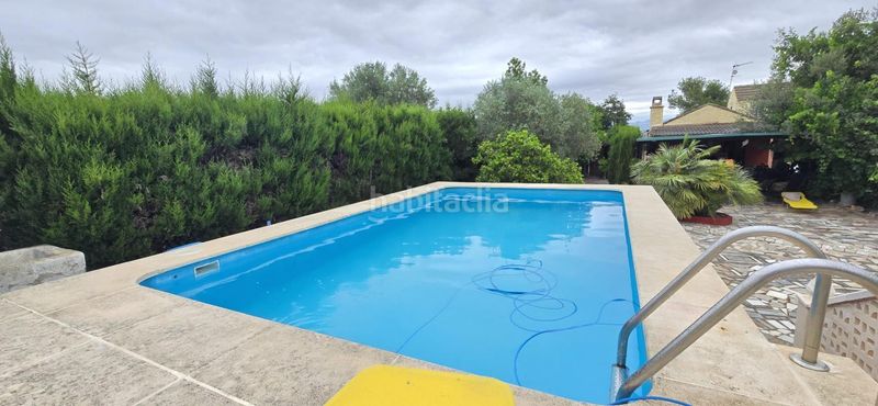 Foto 51ed3693-19f4-41c1-a6f6-90546562789b. Xalet amb piscina a Santa Bárbara Llíria