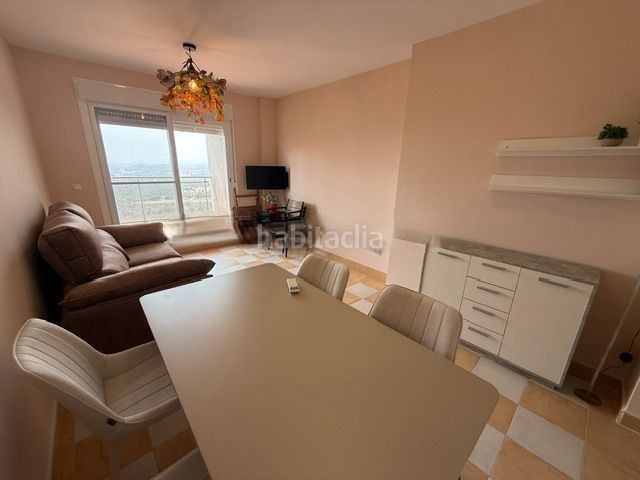 Foto 2280badf-bc1a-4fc2-af1e-b417f16692ac. Apartament amb aparcament piscina a Via Parque Benidorm