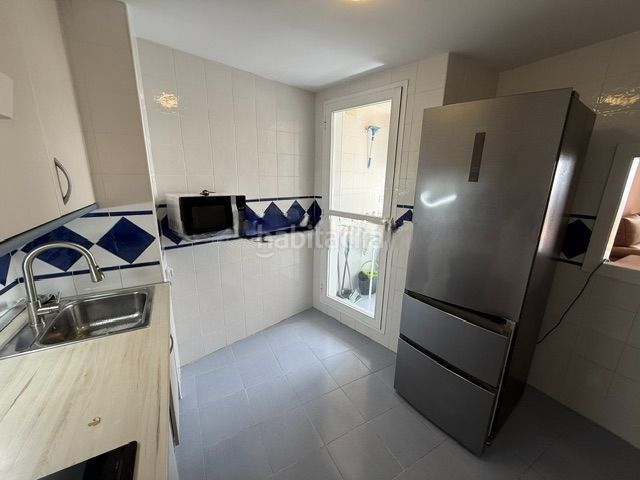 Foto 62ad76ee-37cb-46c5-9ae6-9d26a04b4903. Apartament amb aparcament piscina a Via Parque Benidorm