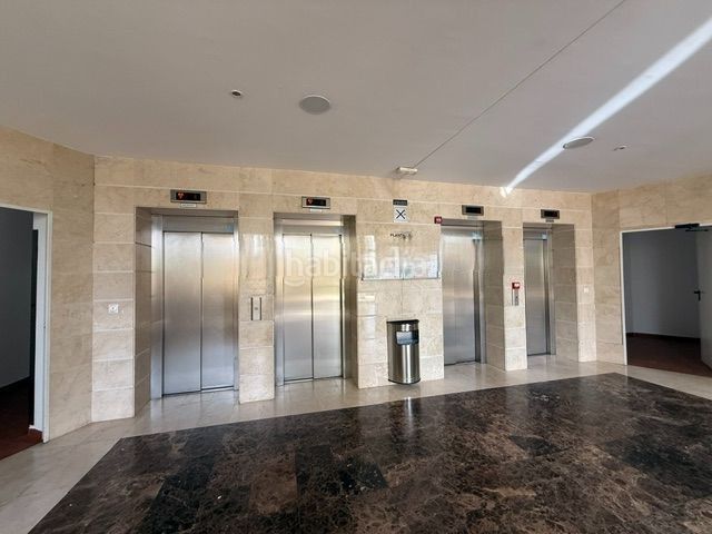 Foto 72533fcc-a81c-47bd-b2f1-3ae35d337d8e. Apartament amb aparcament piscina a Via Parque Benidorm