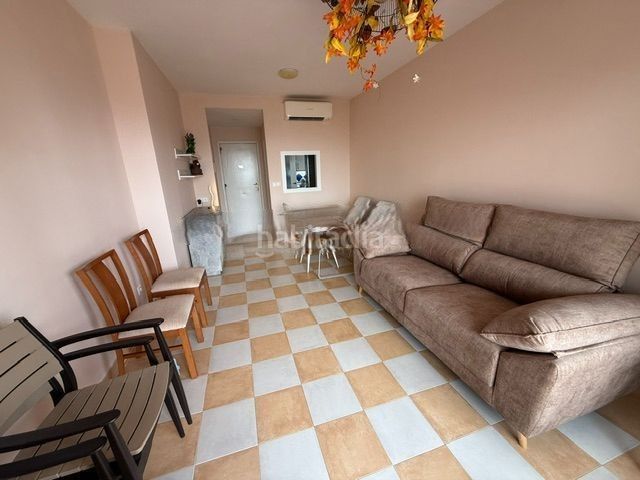 Foto 851a0f15-8dc6-4ff3-a593-6757da452b17. Apartament amb aparcament piscina a Via Parque Benidorm