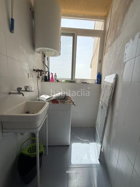 Foto b45a5fca-9802-4b98-b1b3-27a1d9defae5. Apartament amb aparcament piscina a Via Parque Benidorm