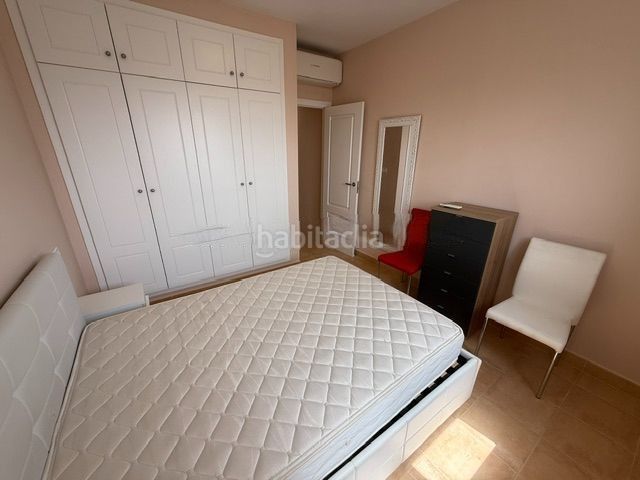 Foto b79fc5d0-7e60-4e82-ac70-014fecce1885. Apartament amb aparcament piscina a Via Parque Benidorm