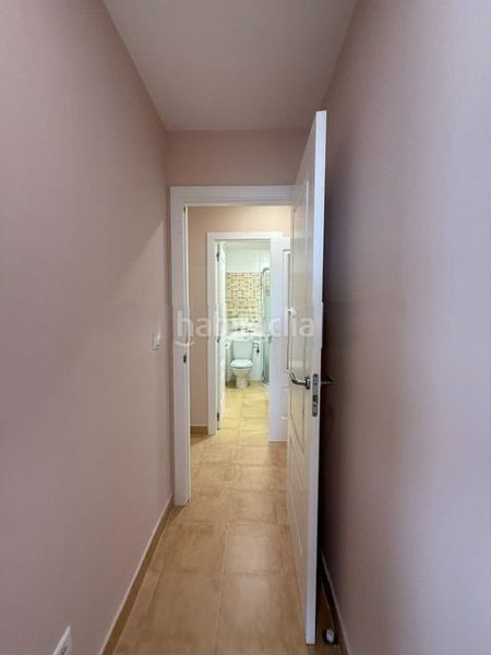 Foto c82d6997-32bb-44bb-adf2-95a13d7b81c9. Apartament amb aparcament piscina a Via Parque Benidorm
