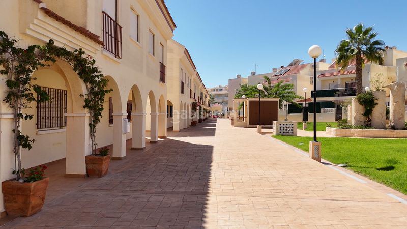Foto 76a3f222-46d5-4c47-ae73-ec6f96406372. Casa adossada amb calefacció piscina a Gran Vista-Olivo de Oro Santa Pola