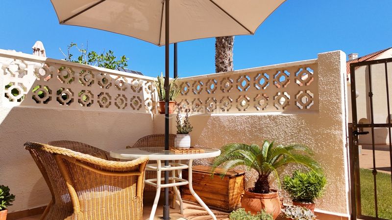 Foto dbf320f6-7724-4ee8-ae4b-516876c3b031. Casa adossada amb calefacció piscina a Gran Vista-Olivo de Oro Santa Pola