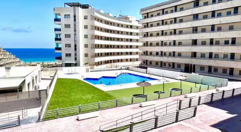 Foto 1779b9bd-55ad-4798-b288-c1d04809f004. Alquiler dúplex en Los Arenales del Sol Elche / Elx