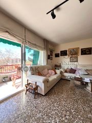 Flat in Barri de Mar. Luminoso y amplio piso en finca con ascensor y plaza de parking