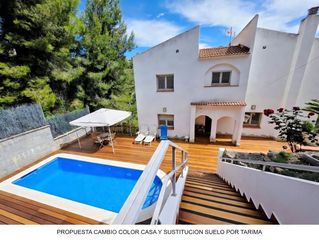 Casa en Vallirana. ��� casa soleada con pisicina en la solana !!!