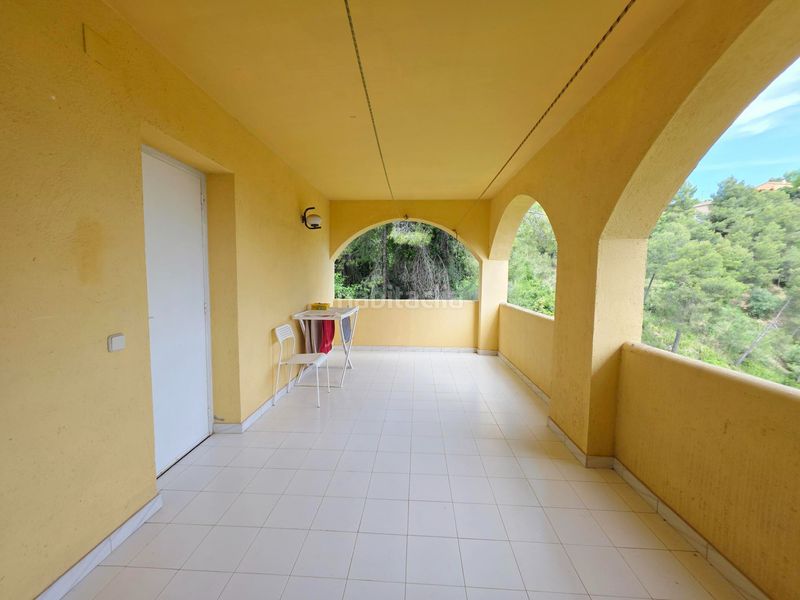 Foto 4db88a0b-77eb-4256-b8a7-a5b67bf54ab8. Casa amb calefacció aparcament piscina a Vallirana