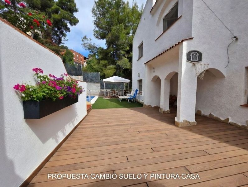 Foto f0fbad71-2be0-467e-a696-75f7a1429935. Casa amb calefacció aparcament piscina a Vallirana