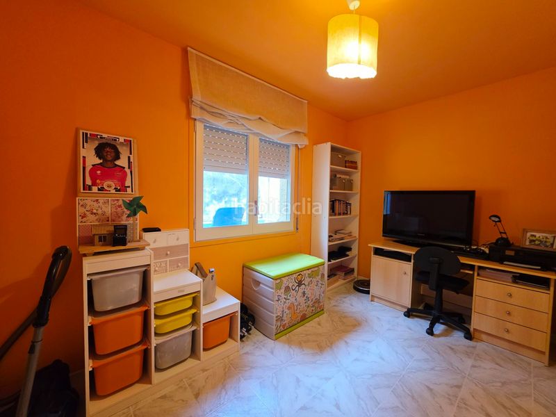 Foto f2775bb6-c927-451c-bfbe-d10288c28219. Casa amb calefacció aparcament piscina a Vallirana