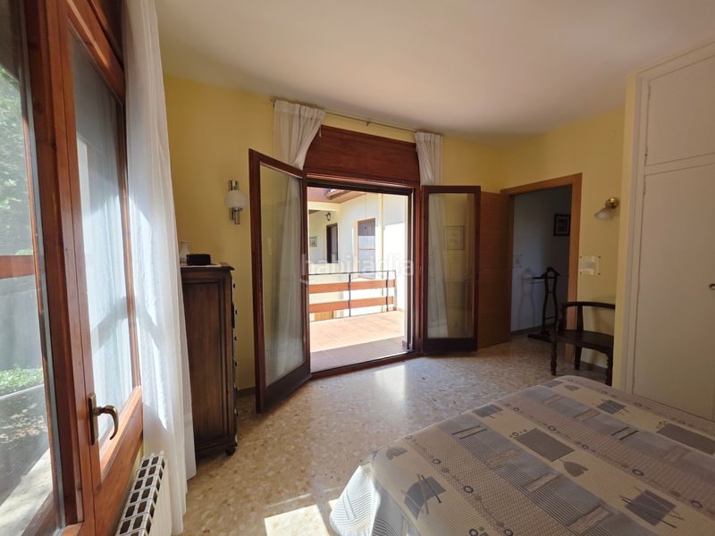 Foto 02234e24-9c86-49c7-9f32-89d09b63ff05. Casa amb xemeneia calefacció aparcament piscina a Vallirana