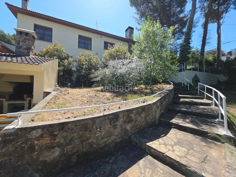 Foto 42828f65-a3d3-48a5-8266-35ac364f9a52. Casa amb xemeneia calefacció aparcament piscina a Vallirana