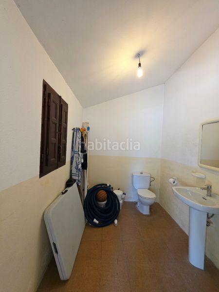 Foto 5eee9495-7c84-4b2c-bd5d-70e7dfd9b529. Casa amb xemeneia calefacció aparcament piscina a Vallirana